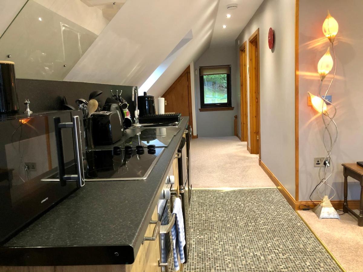 Hunters Lodge Apartments Ballachulish Esterno foto